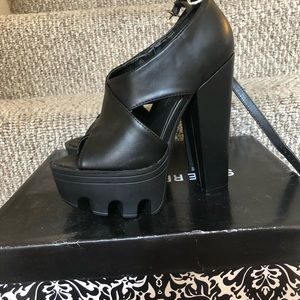 Lug Heel Platform Shoes